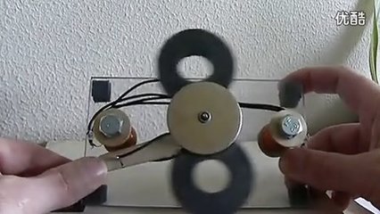 纸模DIY,使用纸张制作一把可以连续射击的加特林机枪~ 【不秀】
